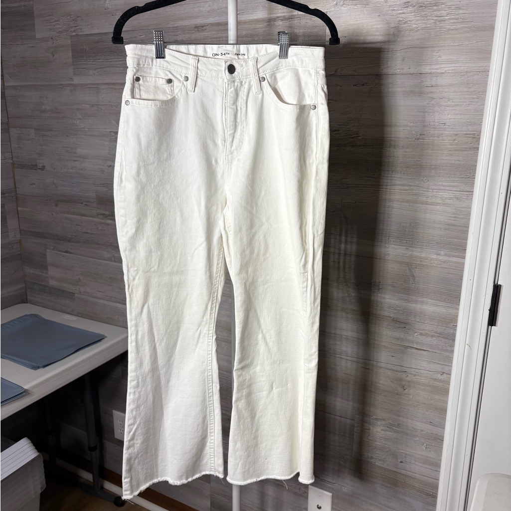 On 34th Womens White Flare Jeans 694